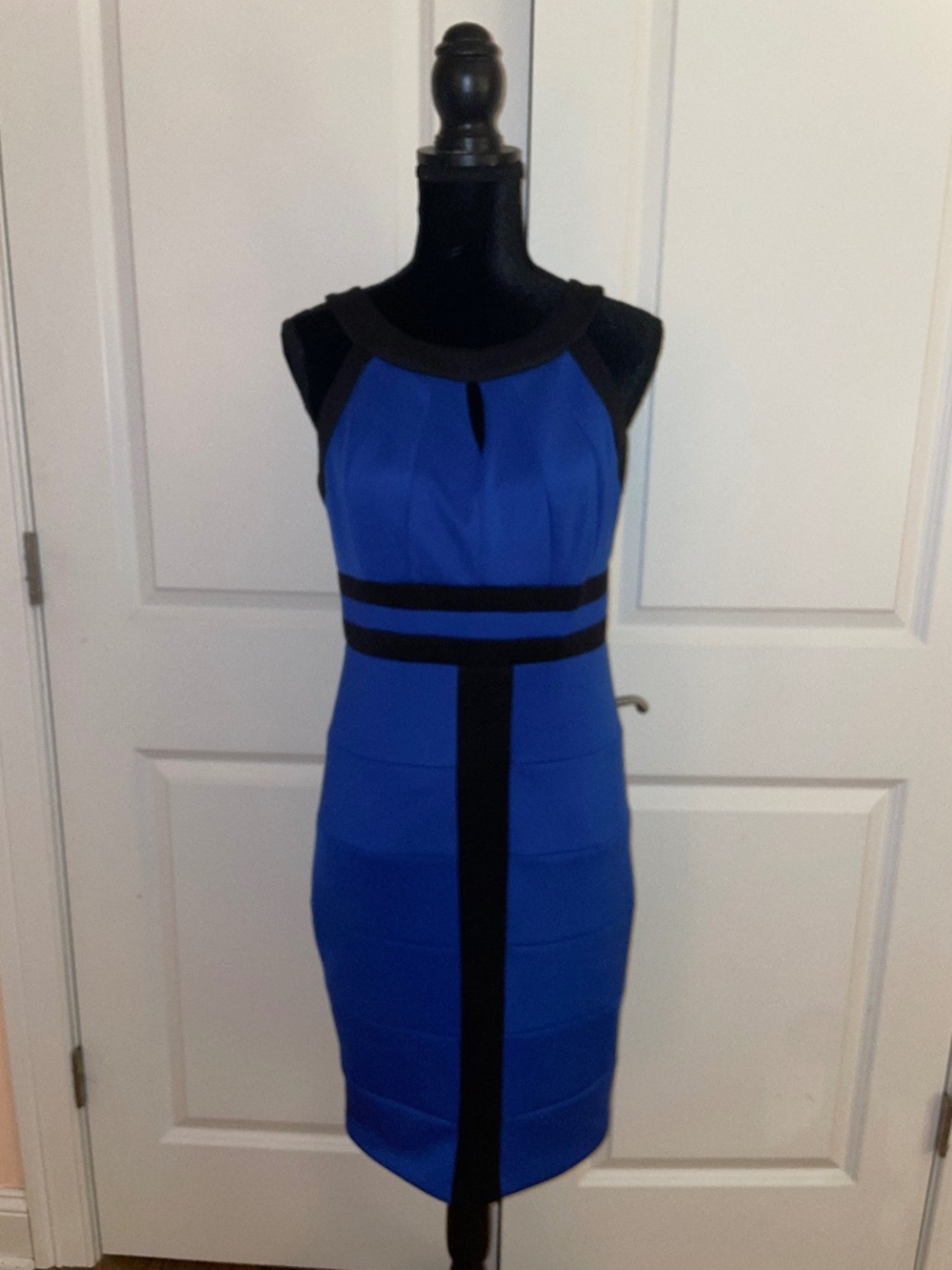 Blue & Black Modern Bodycon Sleeveless Cocktail Halter  Dress -10P- NWOT-